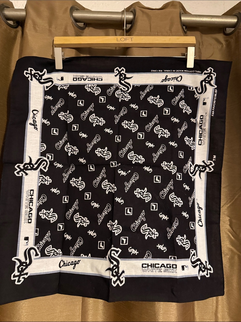 Chicago White Sox Black Bandana - Team Logo Accessory